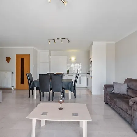 Apartment In Blankenberge Near Seafront, Cleaning Included Lejlighed Blankenberge