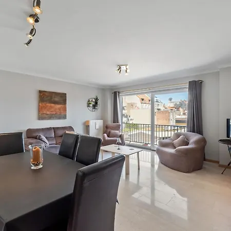Lejlighed Apartment In Blankenberge Near Seafront, Cleaning Included *