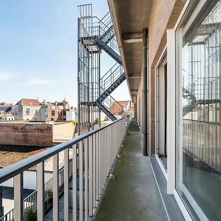 Lejlighed Apartment In Blankenberge Near Seafront, Cleaning Included *